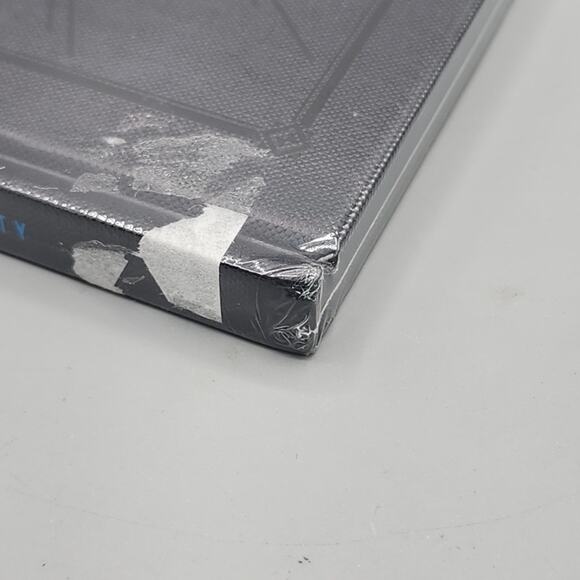 Blizzard Entertainment 2018 The Blizzcon Book A Celebration of Our Community NEW - Picture 6 of 10